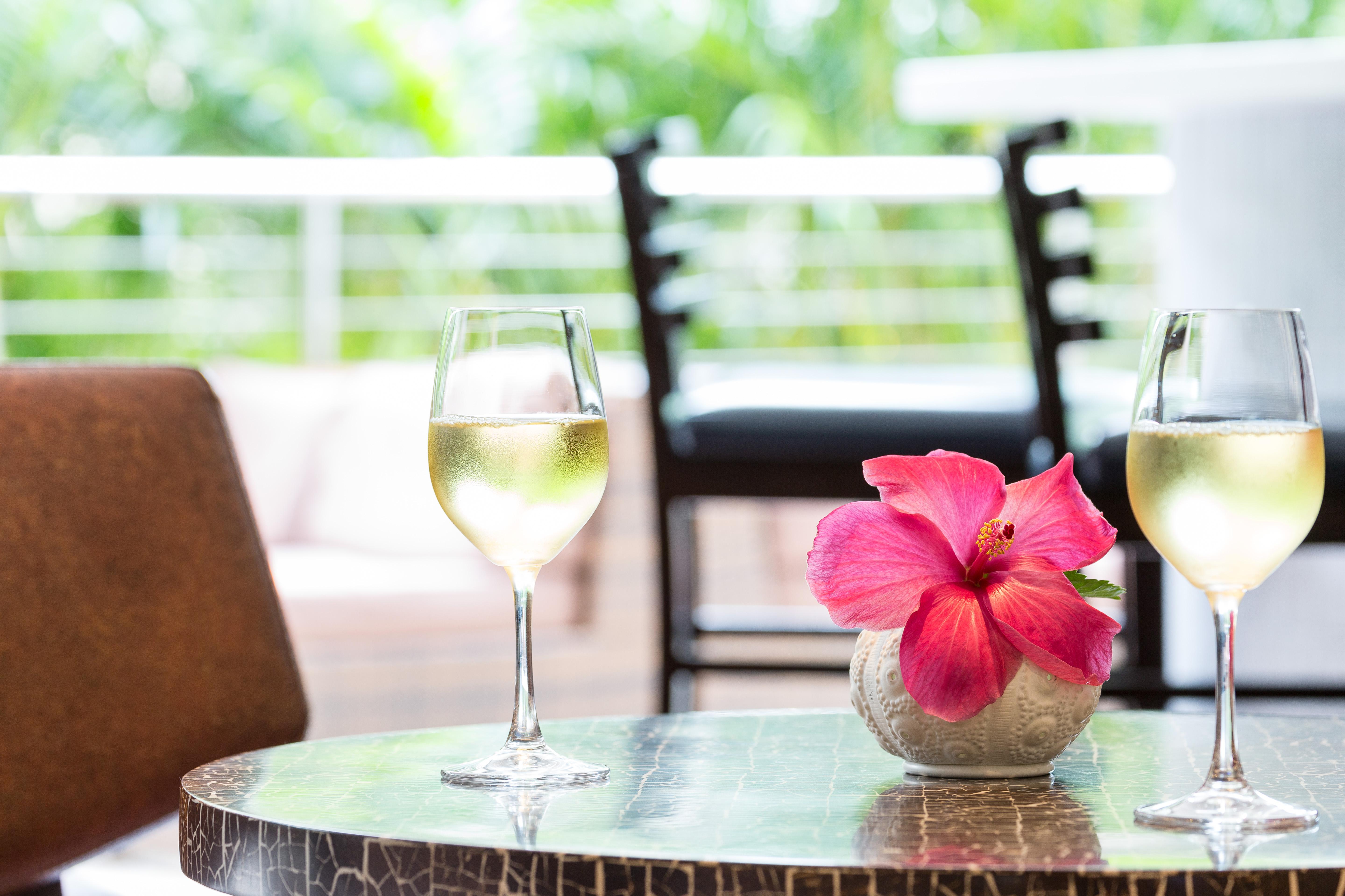 Courtyard By Marriott Waikiki Beach Honolulu Esterno foto